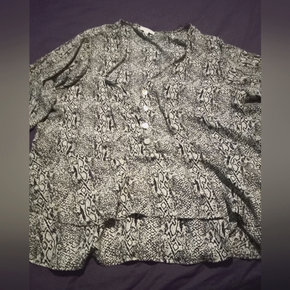 Plus size blouse